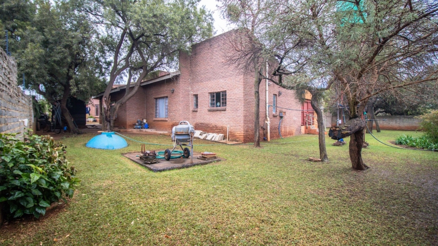 4 Bedroom Property for Sale in Olifantsnek North West